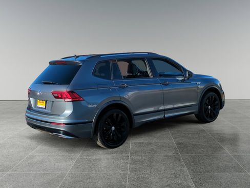 Used 2021 Volkswagen Tiguan SE R-Line image 5