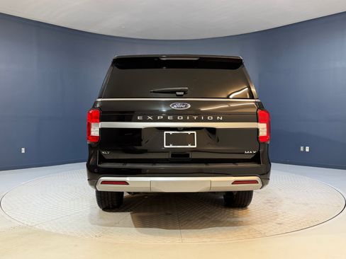 Used 2024 Ford Expedition Max XLT image 10