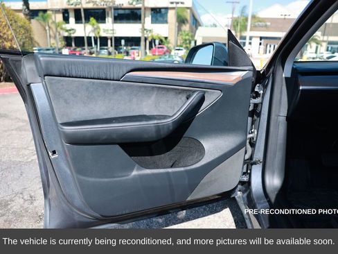 Used 2023 Tesla Model Y Long Range image 16