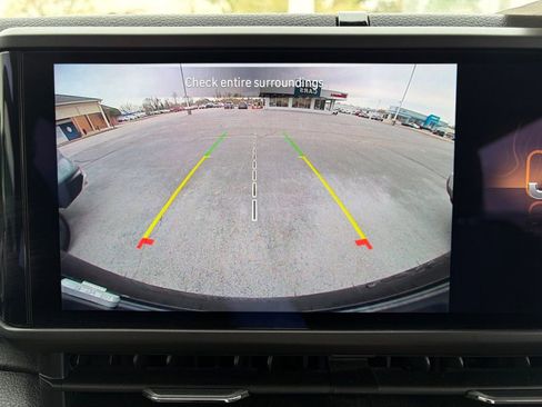 Used 2025 Jeep Wrangler Sport image 24