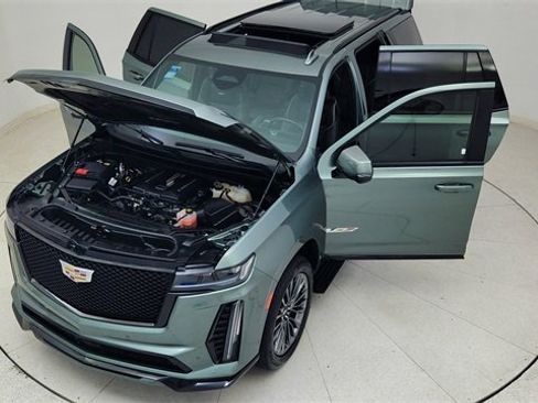 Used 2023 Cadillac Escalade V image 93