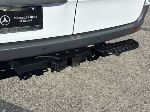 Used 2025 Mercedes-Benz Sprinter 2500 image 5