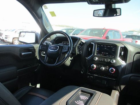 Used 2021 GMC Sierra 1500 AT4 image 22