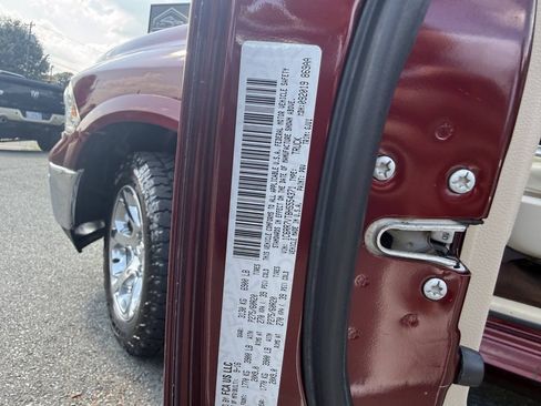 Used 2017 RAM 1500 Laramie w/ Protection Group AWD/4WD image 28