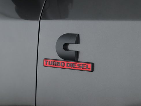 Used 2025 RAM 2500 Laramie w/ Night Edition image 21