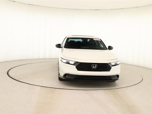Used 2023 Honda Accord Sport image 11
