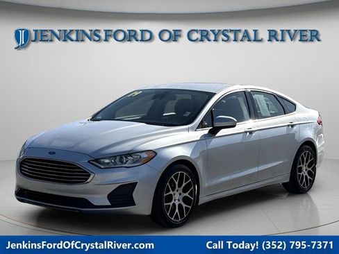 Used 2019 Ford Fusion S FWD image 1