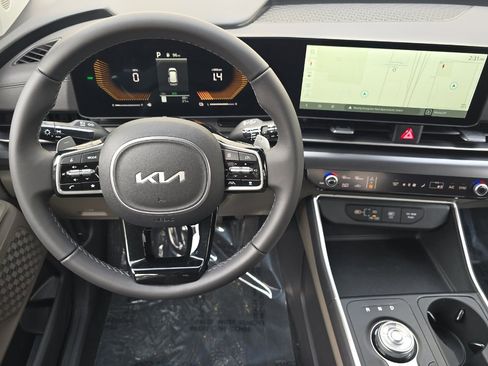 New 2026 Kia Carnival LXS image 12