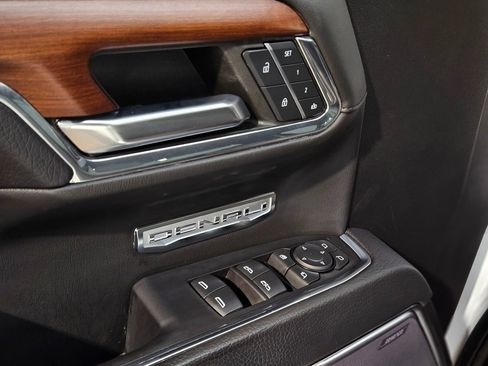 Used 2023 GMC Sierra 1500 Denali w/ Denali Reserve Package image 21
