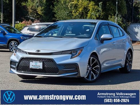 Used 2022 Toyota Corolla SE image 1