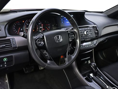Used 2016 Honda Accord Sport image 6