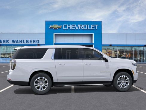 New 2026 Chevrolet Suburban LT w/ Comfort Package image 29