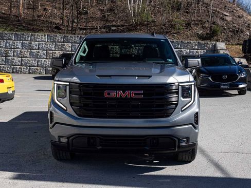 Used 2024 GMC Sierra 1500 Elevation AWD/4WD image 2