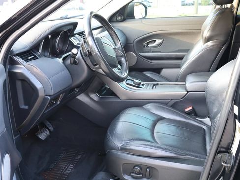 Used 2018 Land Rover Range Rover Evoque SE AWD/4WD image 10