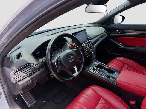 Used 2022 Honda Accord Sport image 9