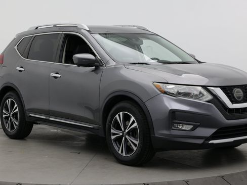 Used 2018 Nissan Rogue SL FWD image 3