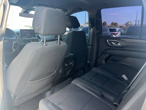 Used 2021 Chevrolet Tahoe LS RWD image 3
