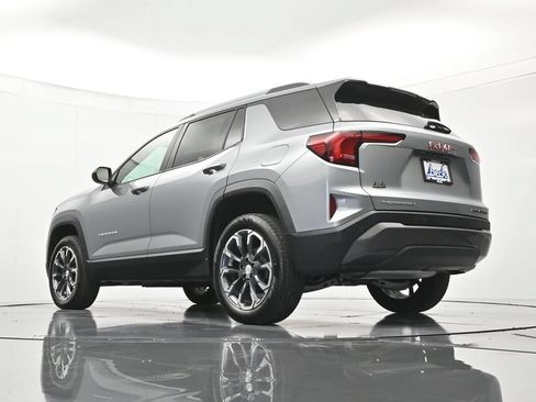 Certified 2026 GMC Terrain Elevation w/ Elevation Premium Package FWD image 43
