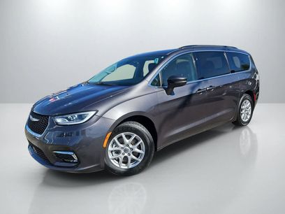 Used 2022 Chrysler Pacifica Touring-L