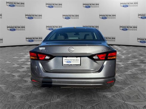 Used 2024 Nissan Altima 2.5 SV image 4