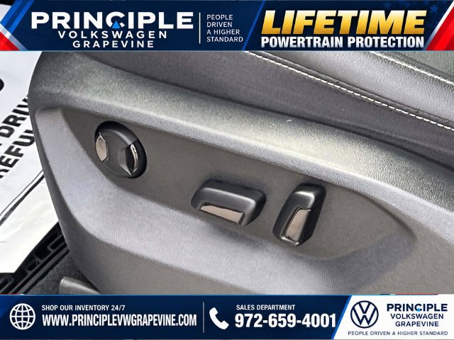 Used 2023 Volkswagen Atlas SE w/ Panoramic Sunroof Package FWD image 13