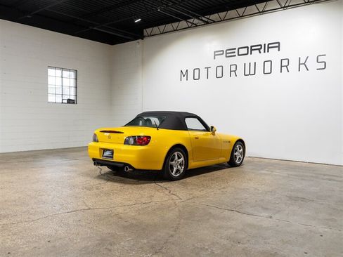 Used 2001 Honda S2000 image 9