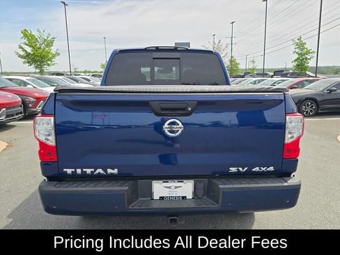 Used 2020 Nissan Titan SV w/ SV Convenience Package AWD/4WD image 4