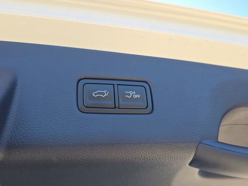 New 2026 Kia Carnival SX Prestige image 11