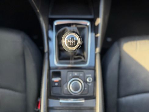 Used 2018 MAZDA MAZDA3 Sport image 23