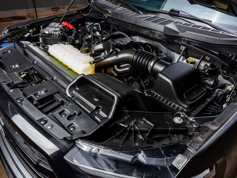 Used 2025 Ford F150 Lariat w/ Equipment Group 502A High image 40