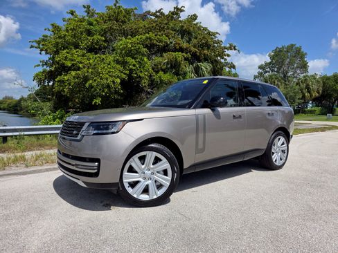 Certified 2023 Land Rover Range Rover SE AWD/4WD image 1