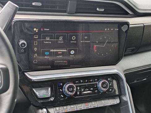 Used 2024 GMC Sierra 2500 Denali w/ Denali Reserve Package AWD/4WD image 20