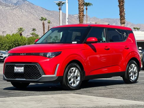 Certified 2023 Kia Soul S FWD image 7