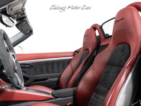 Used 2016 Porsche Boxster Spyder image 34