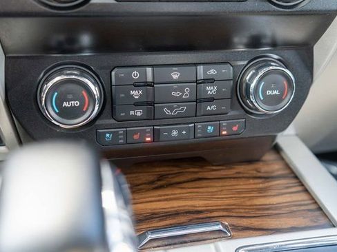 Used 2020 Ford F150 Lariat AWD/4WD image 29