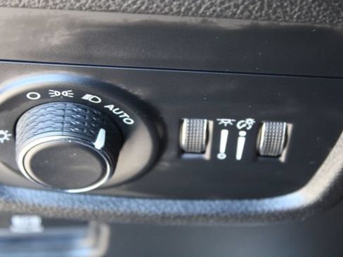 Used 2023 Jeep Grand Cherokee L Laredo AWD/4WD image 24