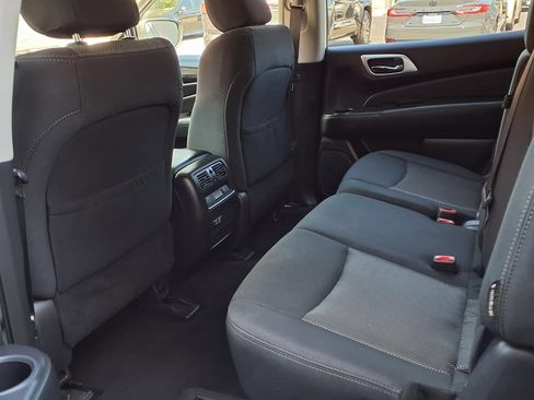 Used 2020 Nissan Pathfinder S FWD image 22