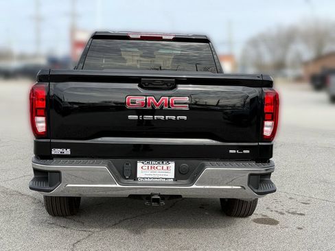 New 2026 GMC Sierra 1500 SLE AWD/4WD image 3