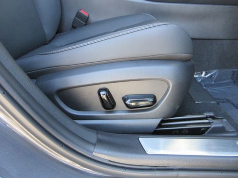 Used 2024 Lexus UX 250h AWD w/ Premium Package image 25