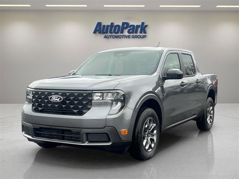 Used 2025 Ford Maverick XLT w/ XLT Luxury Package image 3