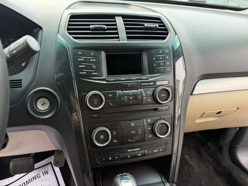 Used 2017 Ford Explorer 4WD image 18
