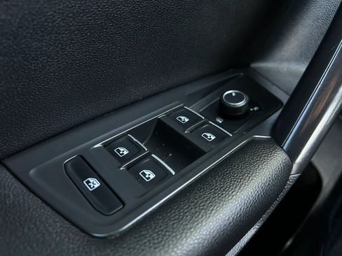 Used 2021 Volkswagen Tiguan SE R-Line AWD/4WD image 16