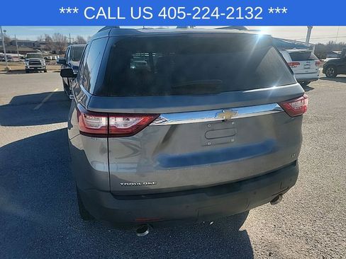 Used 2021 Chevrolet Traverse LT image 11