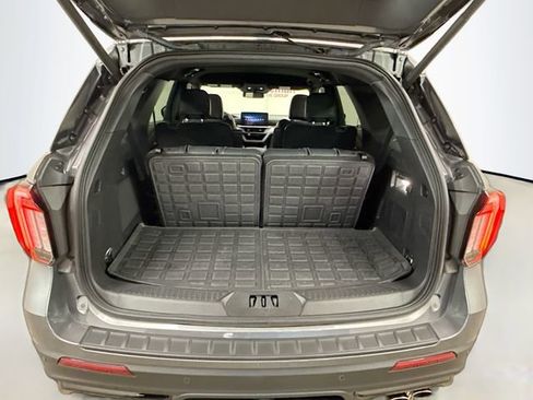 Used 2025 Ford Explorer ST AWD/4WD image 27