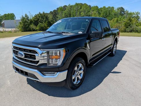 Certified 2023 Ford F150 XLT w/ Equipment Group 302A High image 5