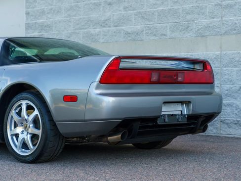 Used 1999 Acura NSX T RWD image 37