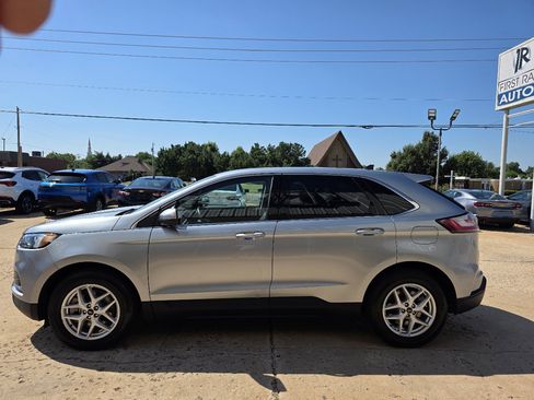 Used 2024 Ford Edge SEL image 4