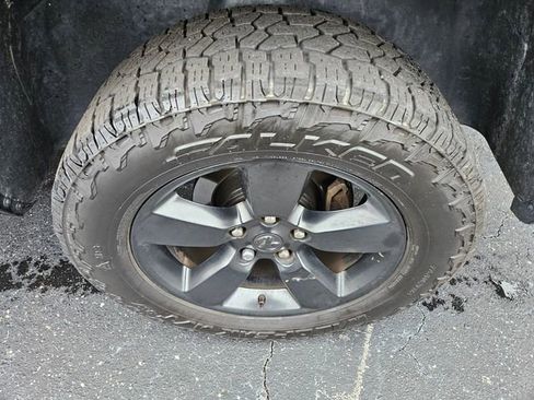 Used 2017 RAM 1500 Express w/ Express Value Package image 13