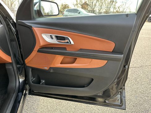 Used 2017 Chevrolet Equinox Premier w/ Enhanced Convenience Package image 14