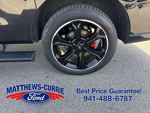 Used 2022 Ford Expedition Max Limited RWD image 17